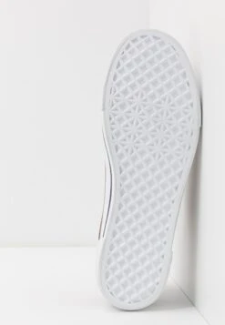 Pier One Trainers - Cognac -Modern Fashion Shop 145a34f35dfa413597a2a65581546fa1