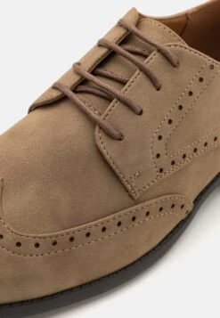 Pier One Lace-Ups - Beige -Modern Fashion Shop 1b5eb0fbcf8a4027bad831479b4dbd0e