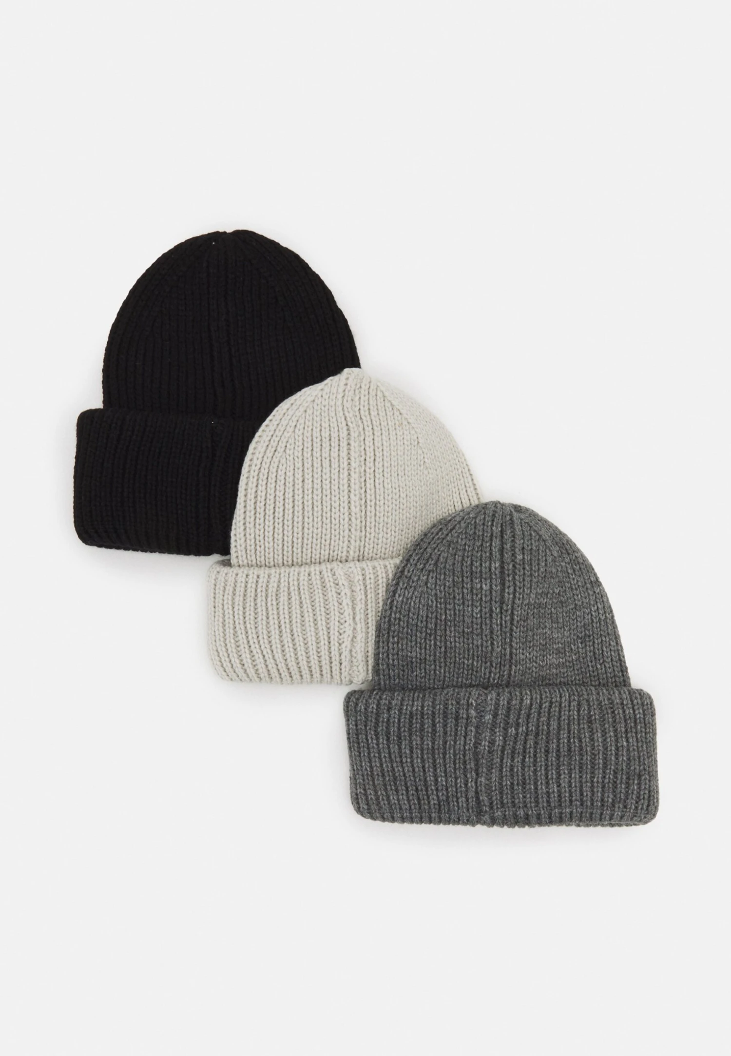 Pier One Unisex 3 Pack - Beanie - Black/Dark Grey/Off-White 4 Pier One Unisex 3 Pack - Beanie - Black/Dark Grey/Off-White - Image 2