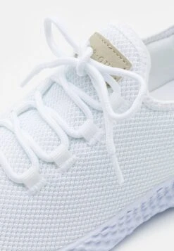 Pier One Trainers - White -Modern Fashion Shop 4c68a9d17c8d4e5286ac74f45d548780