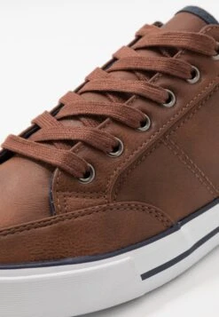 Pier One Trainers - Cognac -Modern Fashion Shop 4fce289cf24f430ab9774853c35a696c