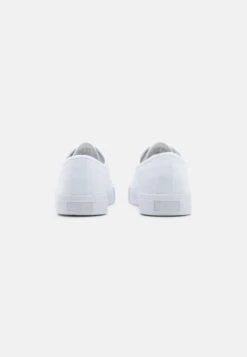 Pier One Unisex - Trainers - White -Modern Fashion Shop 68b711ddaecd4cfaacd471e0905628b6