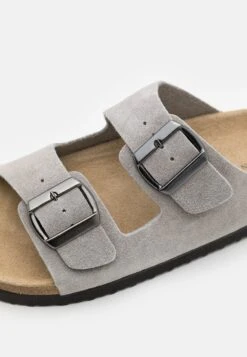 Pier One Leather Unisex - Slippers - Grey -Modern Fashion Shop 6b071714d1514b7cbade5fbfdf5bc6fc