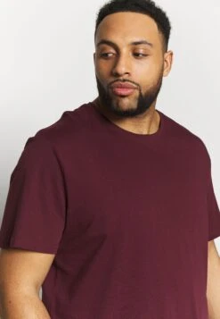 Pier One 2 Pack - Basic T-Shirt - Dark Blue/Bordeaux -Modern Fashion Shop 75b9cd712cb74ea5b97c41eb3b6bede8