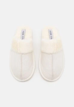 Pier One Slippers - Off-White -Modern Fashion Shop 8a81c8a71b39417c9dbc6b7b37250711