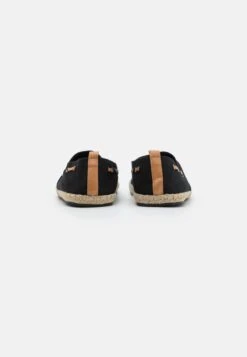Pier One Espadrilles - Black 10 Pier One Espadrilles - Black -Modern Fashion Shop 93956be1d89c4c879aef60fde003ab72