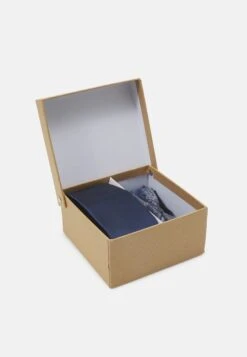 Pier One Set - Tie - Dark Blue -Modern Fashion Shop 9f0c9c901ffb47ccaba643bd0838aa41