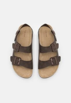 Pier One Unisex - Sandals - Dark Brown -Modern Fashion Shop a689817c07e34f47aa63a98de89f094a