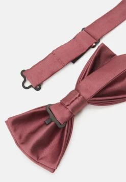 Pier One Set - Pocket Square - Lilac -Modern Fashion Shop aa4bdc7346004b528a20e2a47430d2d7