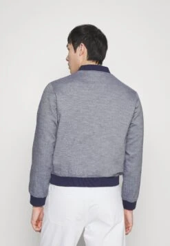 Pier One Bomber Jacket - Dark Blue -Modern Fashion Shop b1943f9a2db34e26b563b2036d05ec83