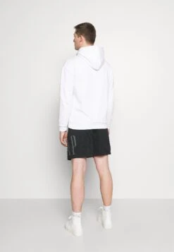 Pier One 2 Pack - Hoodie - White/Black 12 Pier One 2 Pack - Hoodie - White/Black -Modern Fashion Shop c4fb3b4eba4245c9a0c0a3ac810958a5