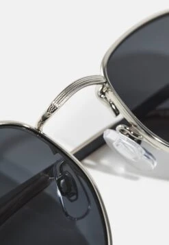 Pier One Unisex - Sunglasses - Black/Silver-Coloured -Modern Fashion Shop da6411816b774c29a62a47723bc36ae2