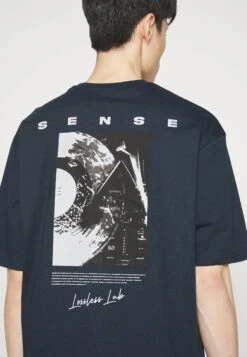 Pier One Sense Tee- Print T-Shirt - Dark Blue 12 Pier One Sense Tee- Print T-Shirt - Dark Blue -Modern Fashion Shop e690df0b9a214c2fa436c69165ff17cd