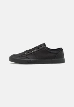 Pier One Trainers - Black